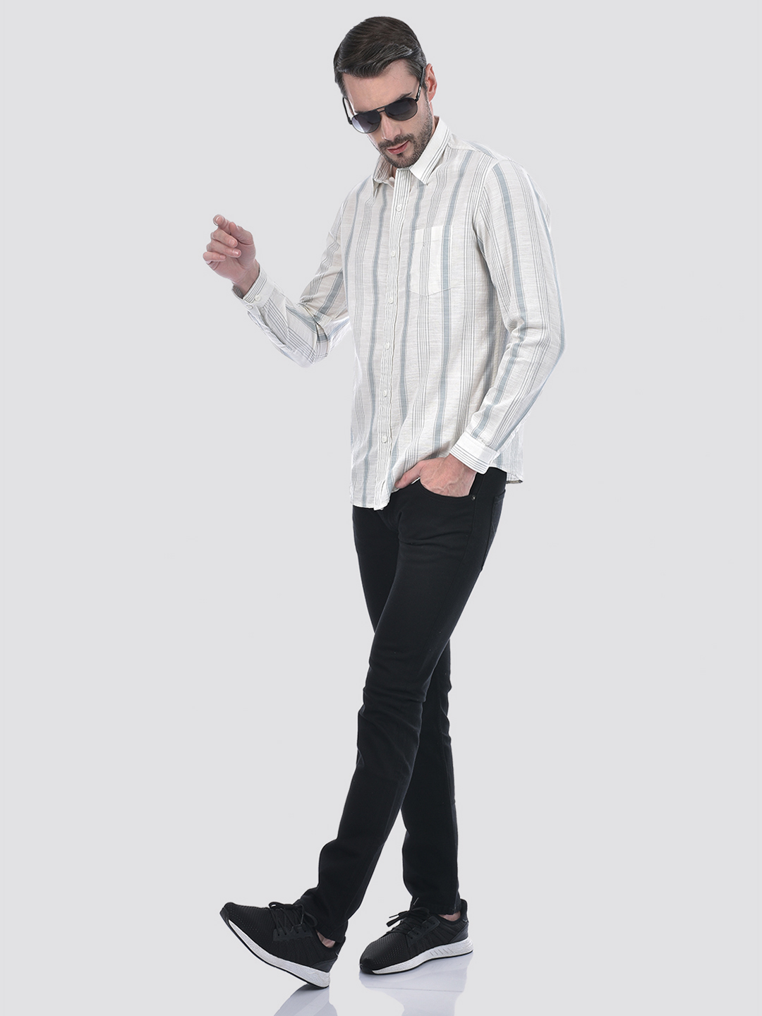 Numero Uno Men Striped Casual Slim-Fit Shirt